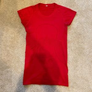 lululemon red swiftly tech short sleeve size 2